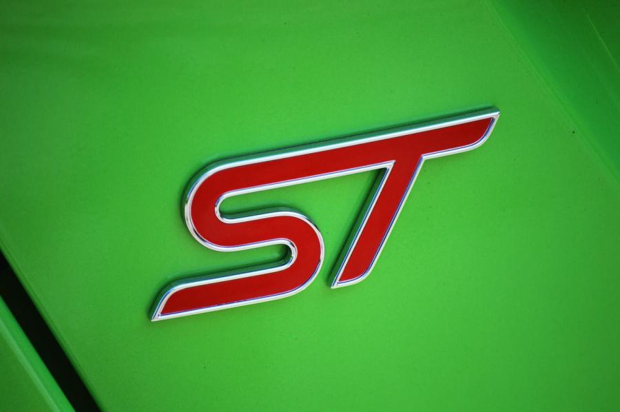  Ford Fiesta ST 2014 года  (фото 4 из 66)